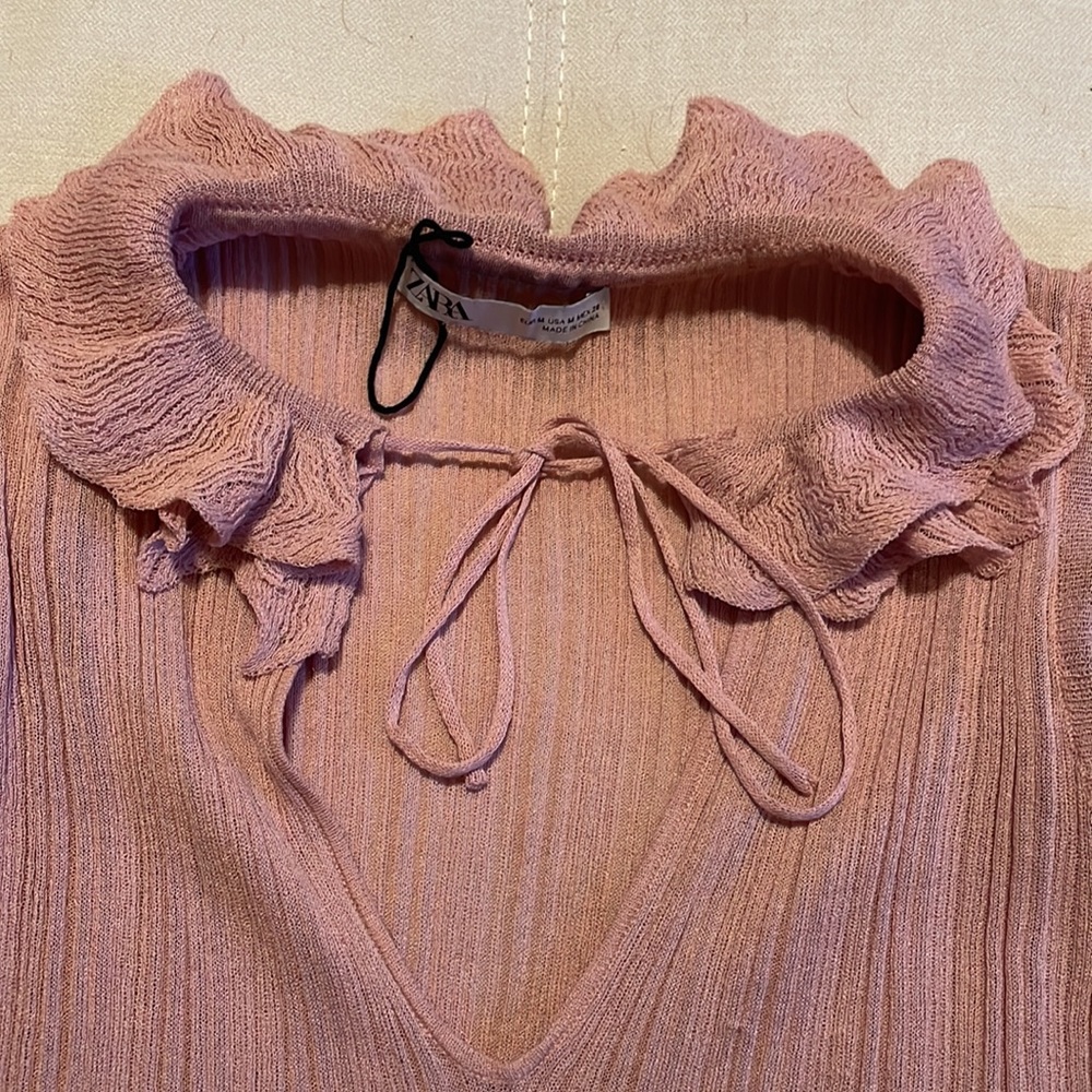 Zara ruffle top - Picture 2 of 5